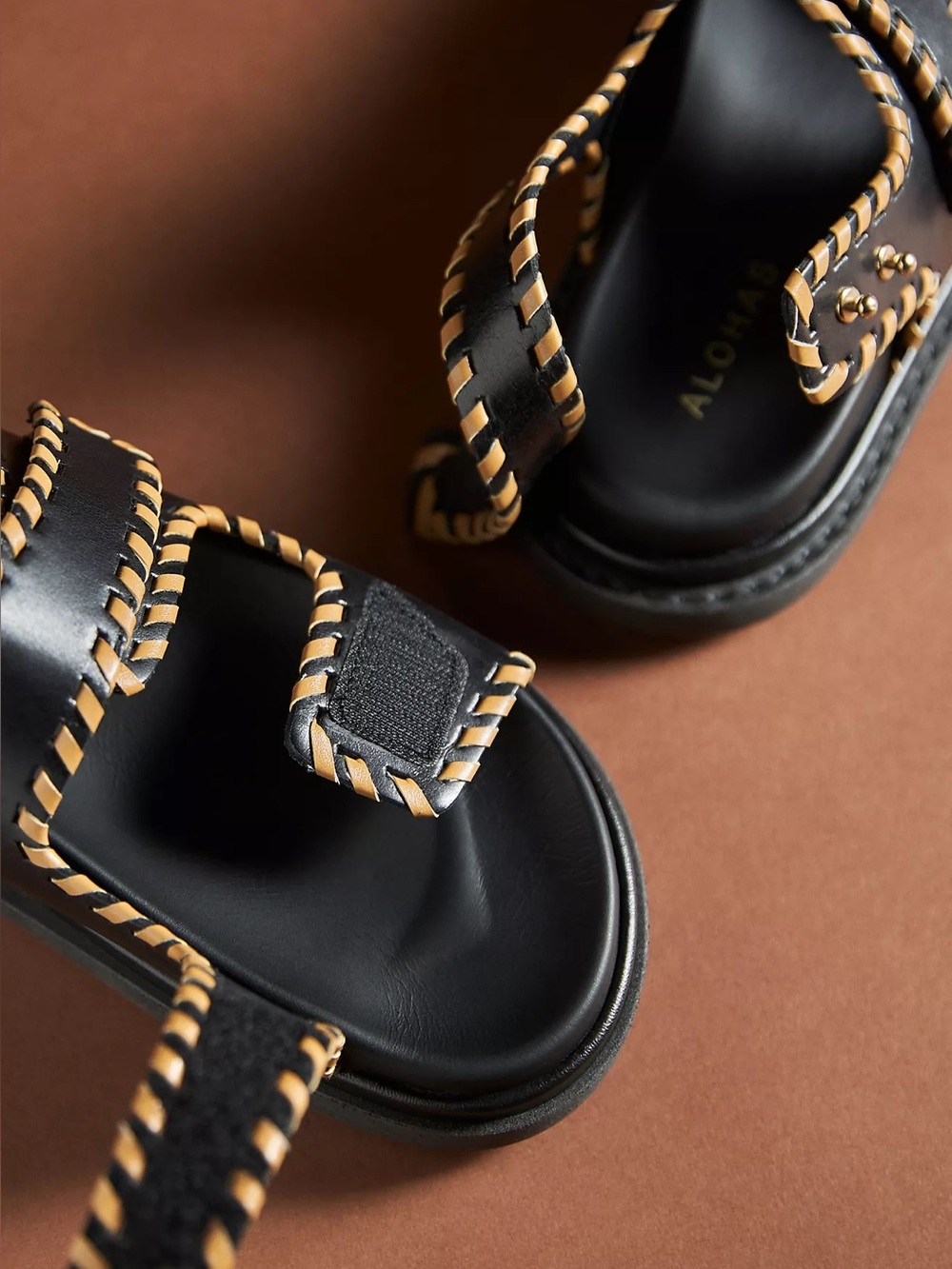 ALOHAS Barrel Leather Sandals - Picture 2 of 7